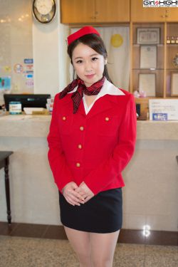 X姓女RAPPER的首次亮相